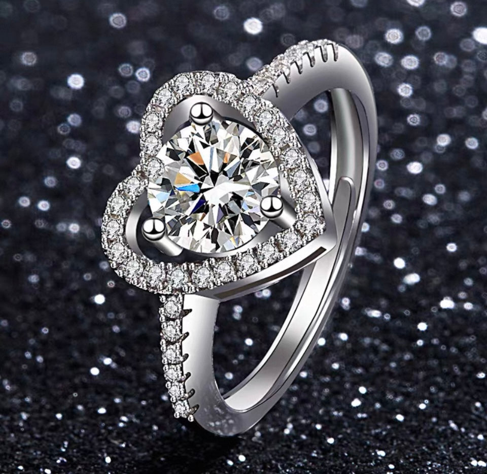 1.0 Carat
Moissanite
Diamond Ring