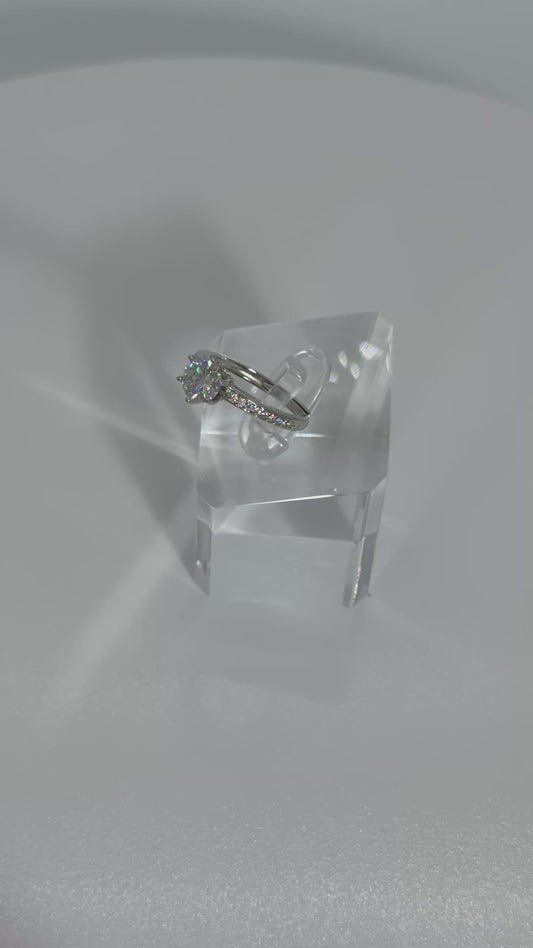 1.0 Carat Moissanite Diamond Ring