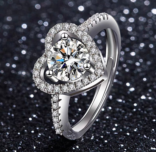 1.0 Carat
Moissanite
Diamond Ring
