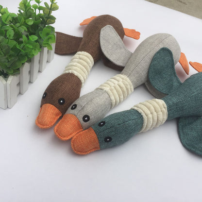 Pet vocalization, grinding teeth, bite resistance, plush cat and dog toys, sackcloth, geese, can be customized, and the factory supplies directly