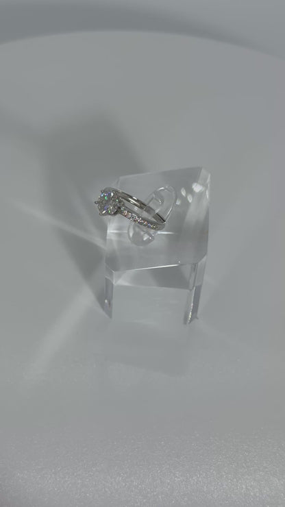1.0 Carat Moissanite Diamond Ring